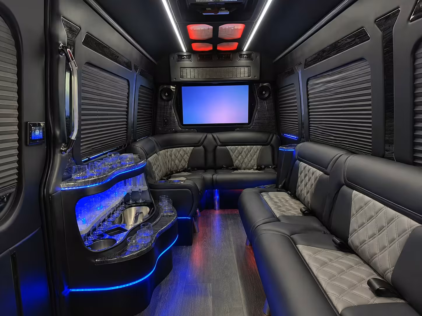 corporate event bus rentals in glendale