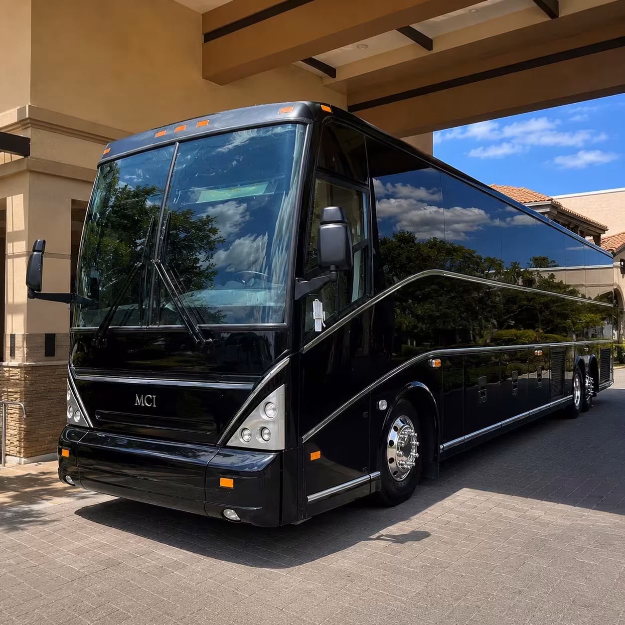 glendale executive shuttles to hollywood burbank airport and lax