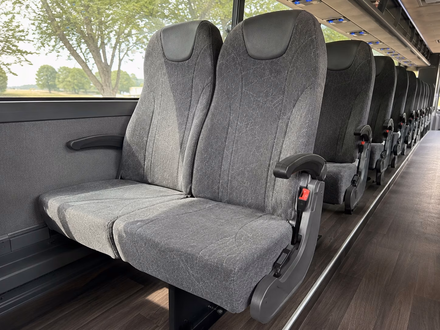 glendale wedding shuttle buses for small and large guest lists