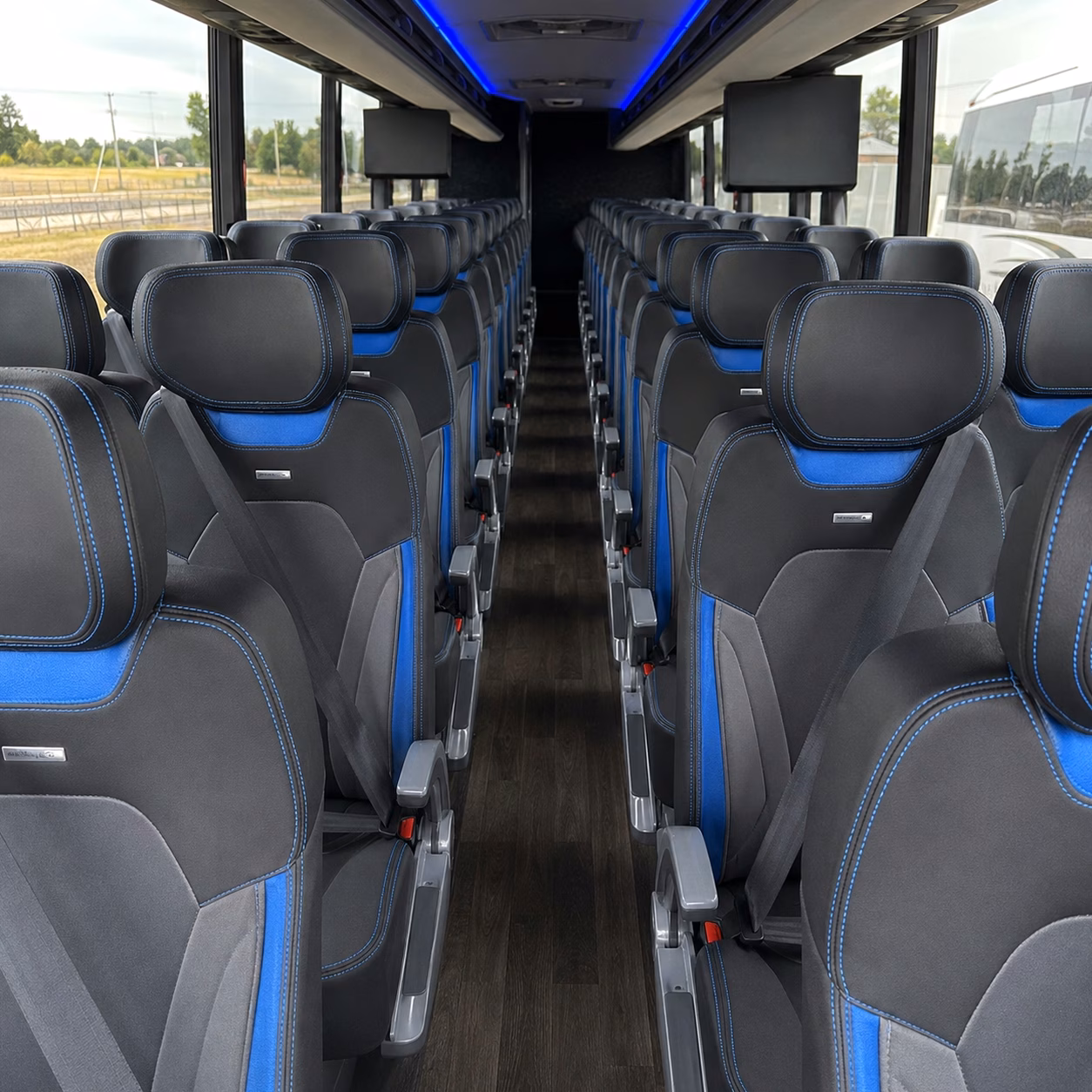 sports team fan charter bus rentals in glendale